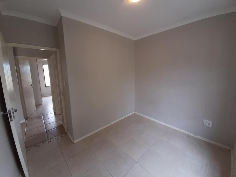 To Let 2 Bedroom Property for Rent in Stellendale Western Cape